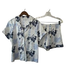 KIKIT Blue & White 2 Piece Pajama Set Short Sleeve & Shorts Women's Large